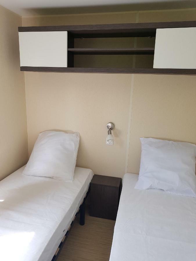 Camping Le Mouliat Hotel Moncrabeau Exterior foto